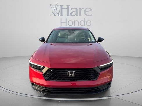 Used 2025 Honda Accord SE image 8