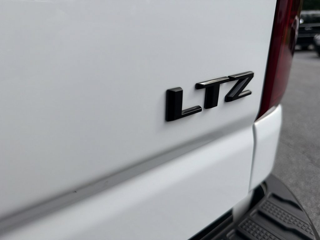 Certified 2022 Chevrolet Silverado 2500 LTZ w/ LTZ Plus Package AWD/4WD image 32