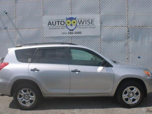 Used 2011 Toyota RAV4 2WD w/ Base L4 Extra Value Pkg image 3