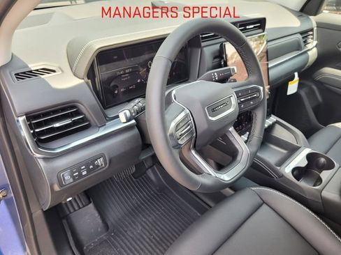 New 2026 GMC Terrain Denali w/ LPO, Black Badging Package image 22