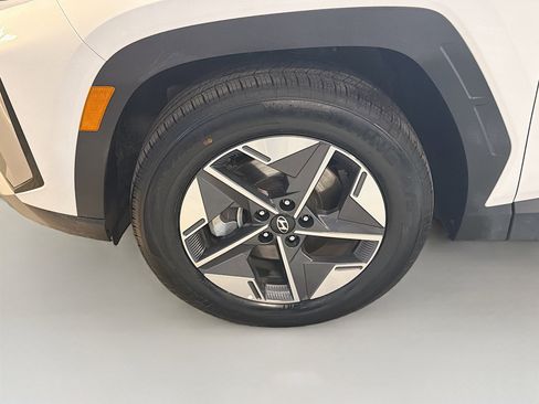 Used 2025 Hyundai Tucson SEL image 11