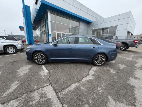 Used 2019 Lincoln MKZ Premiere image 2
