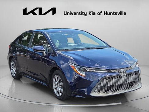 Used 2022 Toyota Corolla LE FWD image 1
