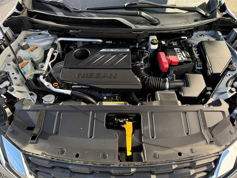 Used 2022 Nissan Rogue SV image 21