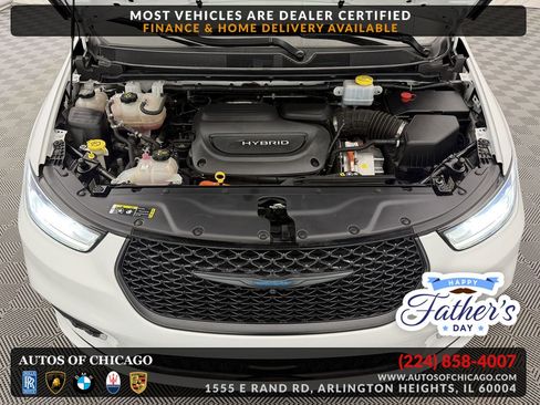Used 2021 Chrysler Pacifica Limited w/ Uconnect Theater Family Group FWD image 37