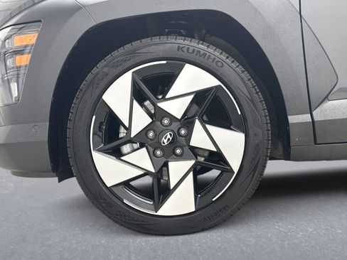 Used 2026 Hyundai Kona Limited FWD image 27