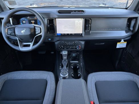 New 2025 Ford Bronco 4-Door image 22