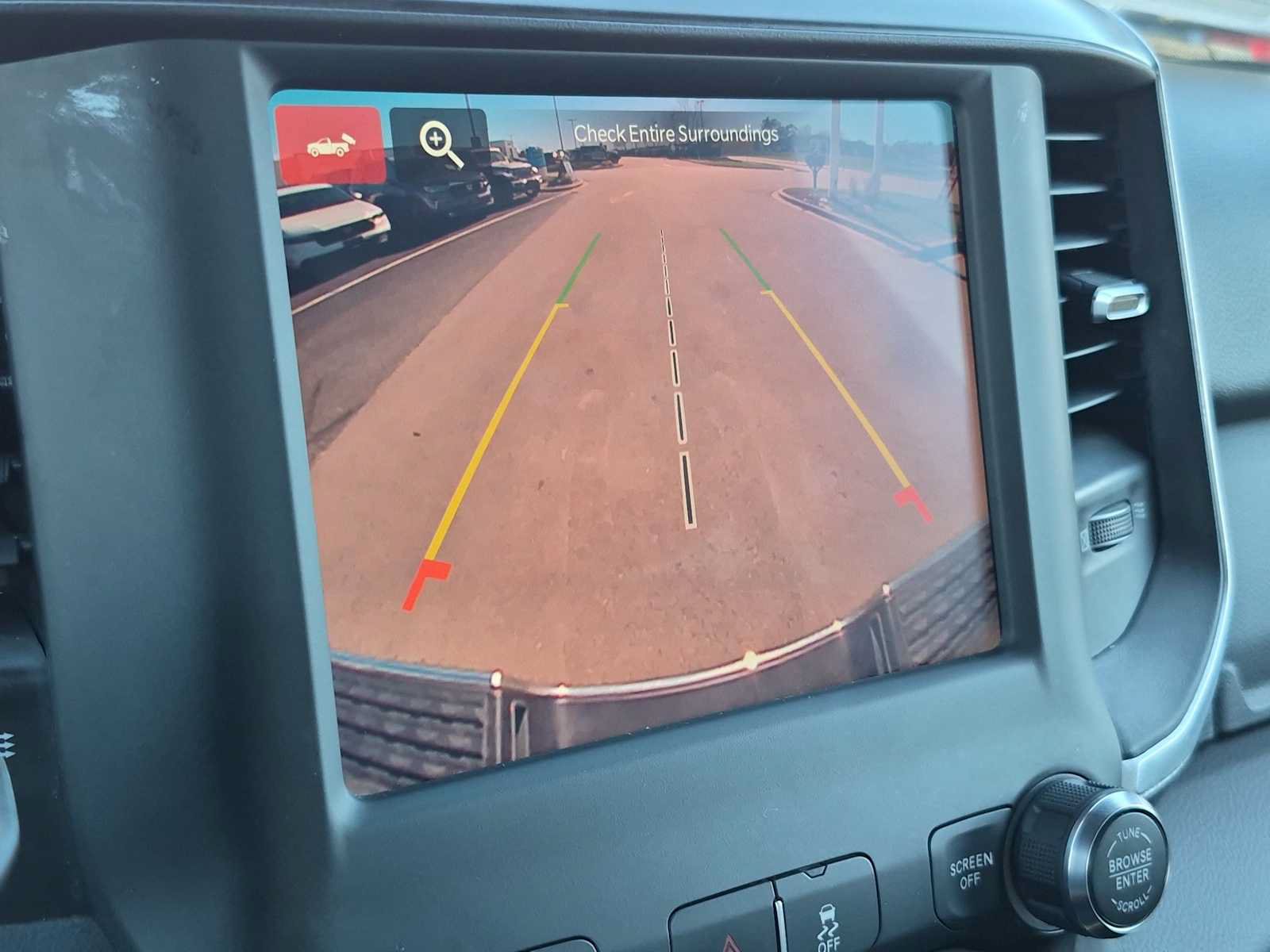 Used 2024 RAM 2500 Big Horn AWD/4WD image 27