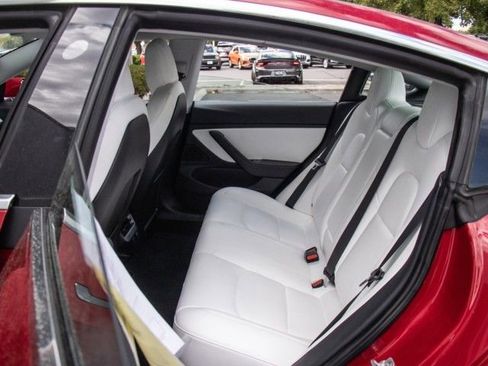 Used 2018 Tesla Model 3 AWD/4WD image 21