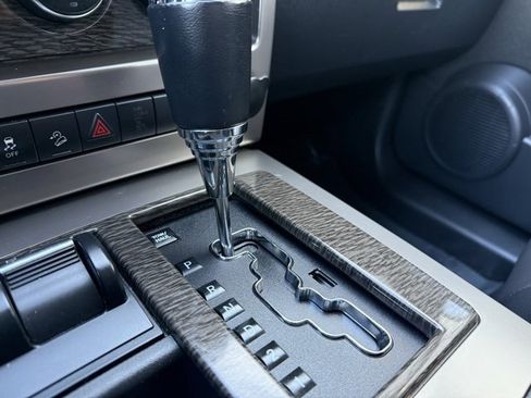 Used 2012 Jeep Liberty Limited Jet w/ Comfort/Convenience Group image 25