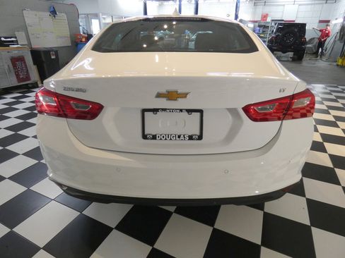 Used 2024 Chevrolet Malibu LT FWD image 5