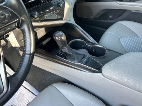 Used 2022 Toyota Camry SE image 28