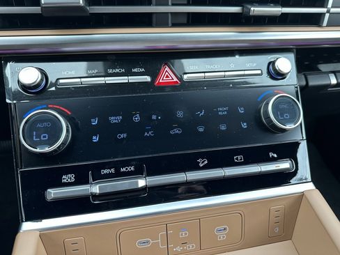 New 2026 Hyundai Santa Fe Limited image 17