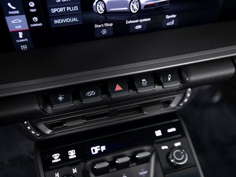 Certified 2021 Porsche 911 Carrera 4S image 24