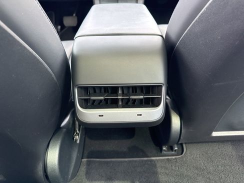 Used 2022 Tesla Model 3 Long Range image 12