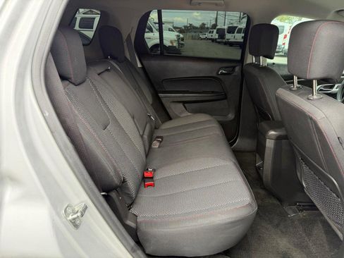 Used 2017 GMC Terrain SLE FWD image 33