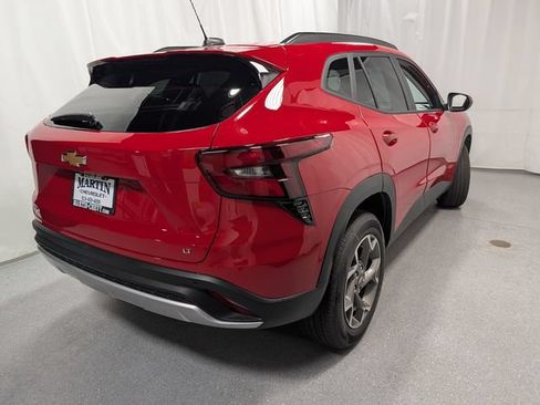 New 2026 Chevrolet Trax LT w/ Driver Confidence Package FWD image 3
