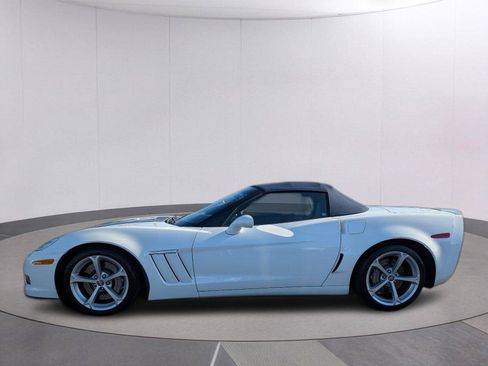 Used 2013 Chevrolet Corvette Grand Sport w/ 4LT Preferred Equipment Group RWD image 2