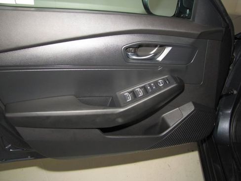 Certified 2023 Honda Accord LX image 9