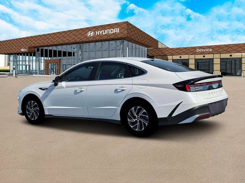 New 2026 Hyundai Sonata Blue FWD image 4