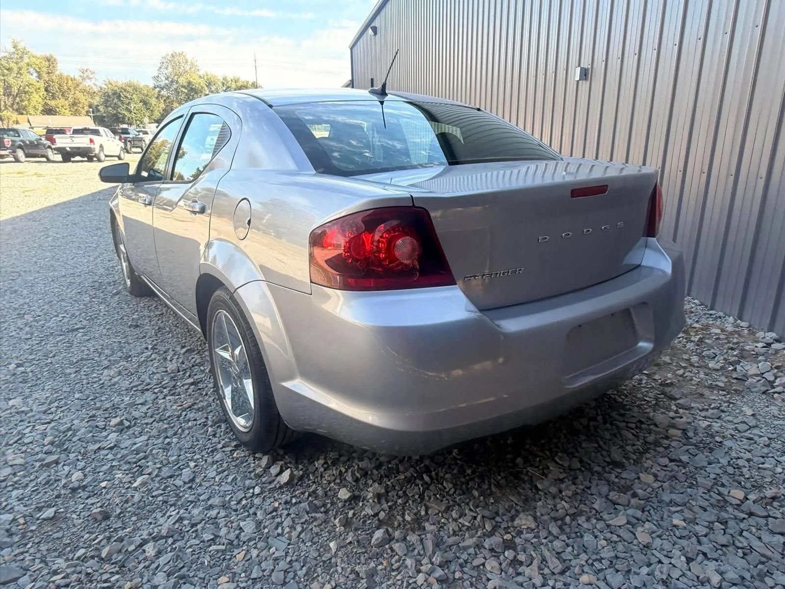 Used 2013 Dodge Avenger SE FWD image 7
