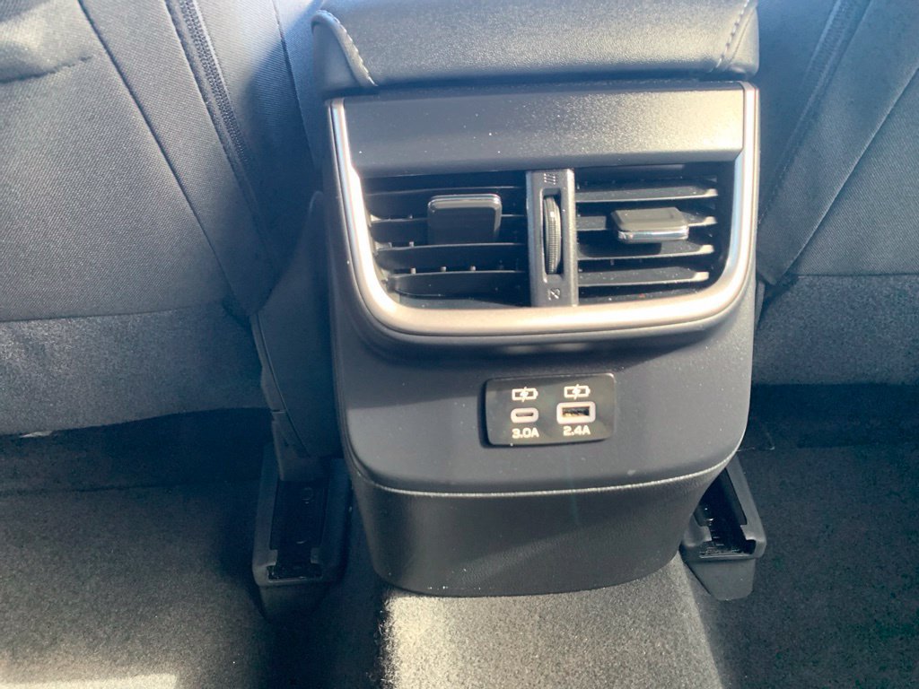 Used 2025 Subaru Outback Premium AWD/4WD image 12