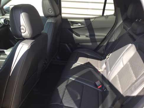 New 2026 Chevrolet Equinox LT w/ Convenience Package II image 6