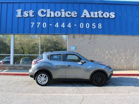 Used 2017 Nissan Juke S FWD image 22