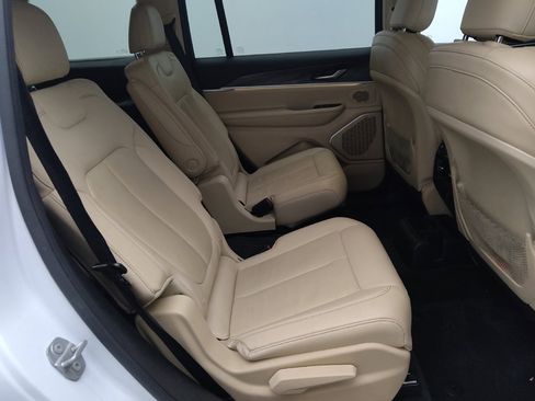 Used 2021 Jeep Grand Cherokee L Limited RWD image 19