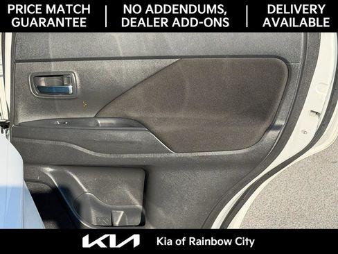 Used 2019 Mitsubishi Outlander ES image 20