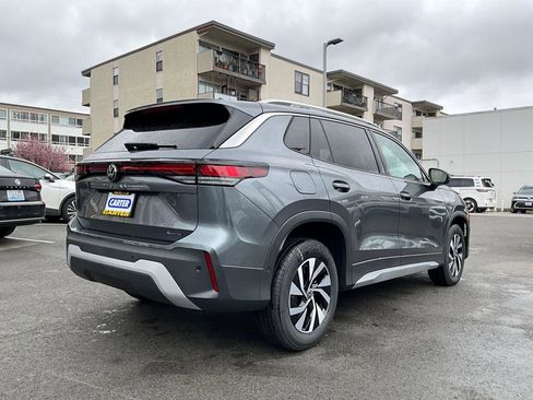 New 2026 Volkswagen Tiguan S image 8