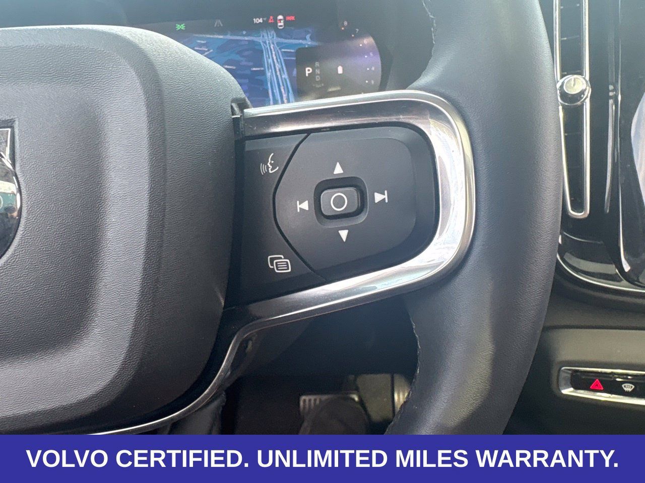 Used 2024 Volvo XC40 B5 Plus w/ Climate Package AWD/4WD image 25