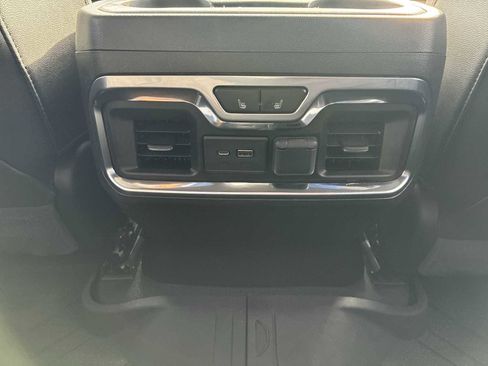 Used 2020 Chevrolet Silverado 2500 LTZ w/ LTZ Convenience Package image 20