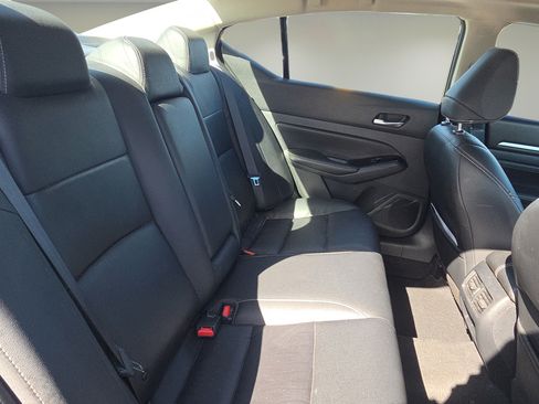 Used 2021 Nissan Altima 2.5 SL FWD image 17