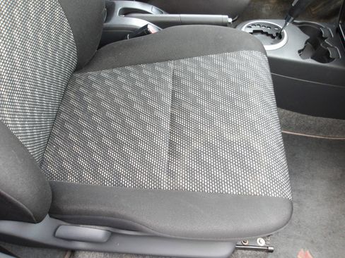 Used 2008 Suzuki SX4 Hatchback FWD image 18