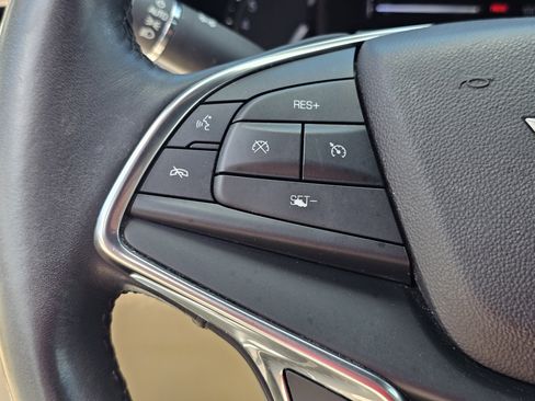 Used 2018 Cadillac XT5 FWD image 20