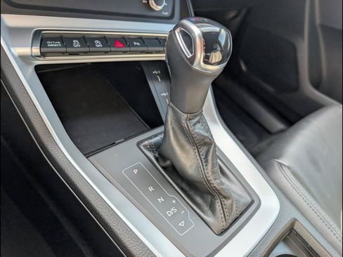 Used 2025 Audi Q3 2.0T Premium AWD/4WD image 13