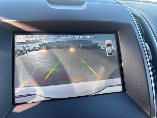 Used 2018 Ford Edge Titanium w/ Equipment Group 301A AWD/4WD image 22