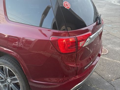 Used 2018 GMC Acadia Denali w/ Technology Package image 10