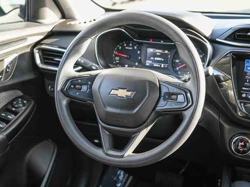 Used 2023 Chevrolet TrailBlazer LT w/ Convenience Package FWD image 14