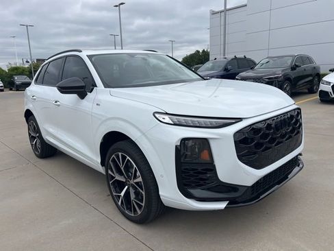 New 2026 Audi Q3 quattro 2.0T AWD/4WD image 8
