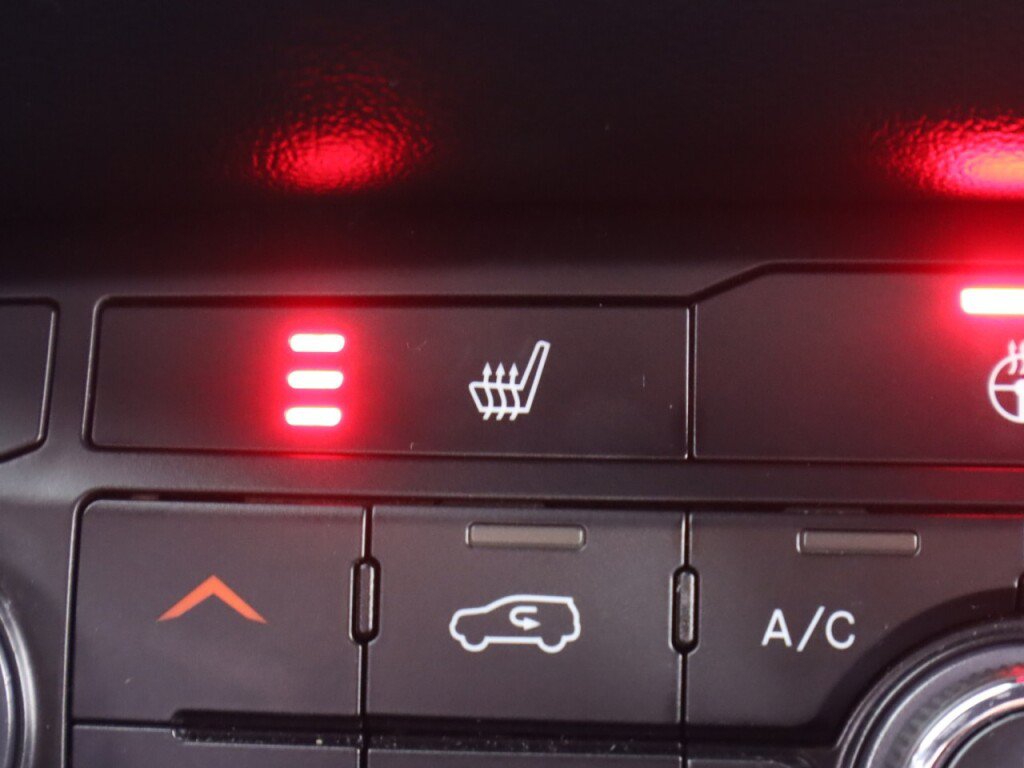 Used 2025 Dodge Durango GT AWD/4WD image 25