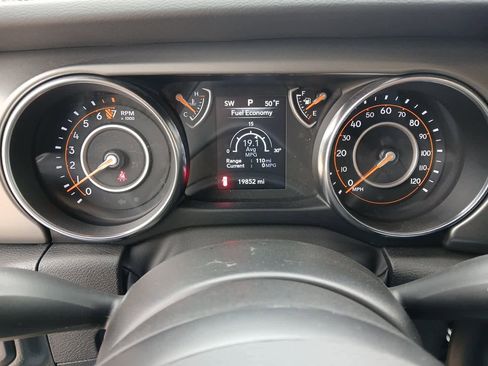 Used 2022 Jeep Wrangler Sport AWD/4WD image 60
