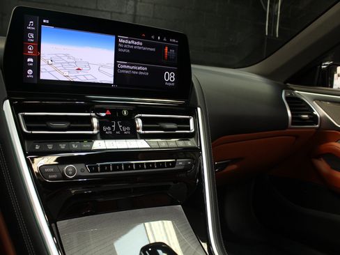 Used 2026 BMW 840i xDrive Convertible w/ Comfort Seating Package AWD/4WD image 63