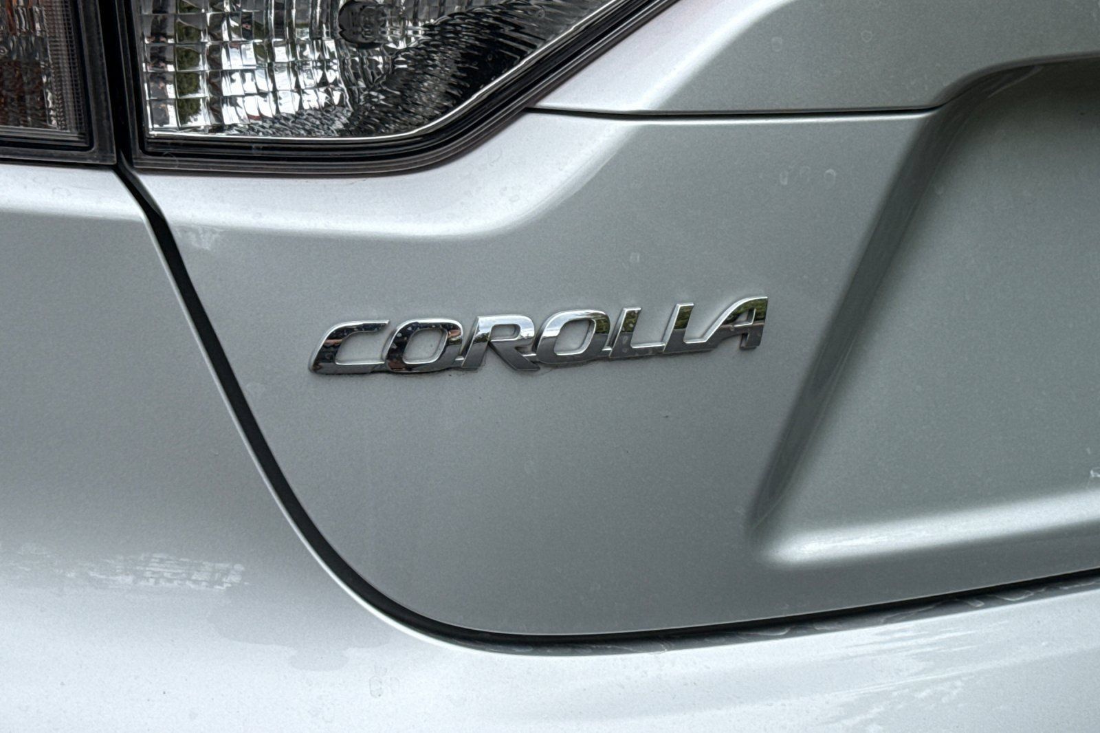 Used 2023 Toyota Corolla LE FWD image 25