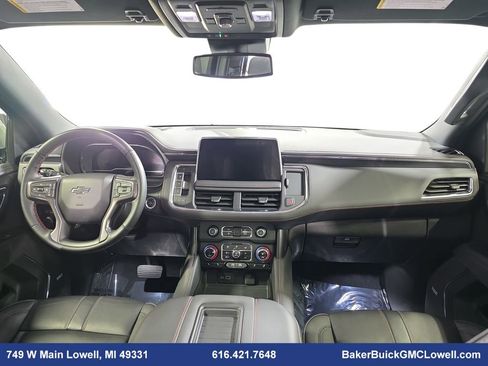 Used 2024 Chevrolet Suburban RST w/ Luxury Package image 8