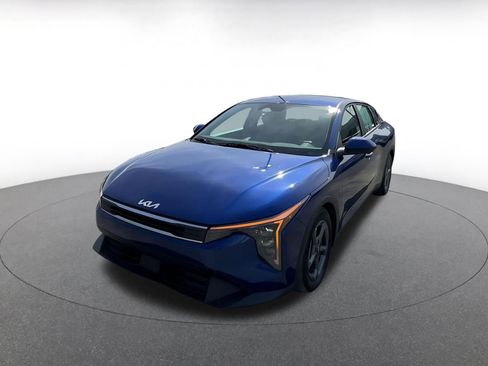 Used 2025 Kia K4 LXS image 7