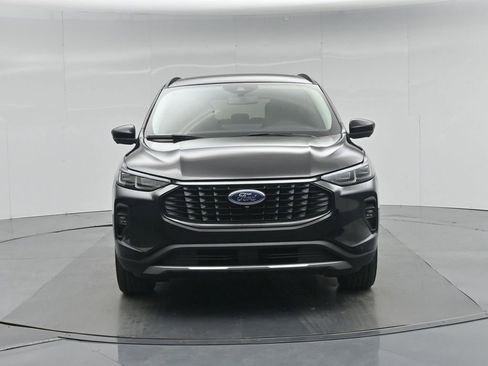 Used 2025 Ford Escape Platinum w/ Premium Technology Package image 57