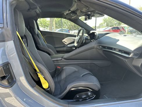 Used 2024 Chevrolet Corvette Stingray Premium Cpe w/ 3LT RWD image 8