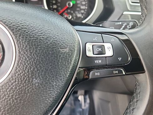 Used 2020 Volkswagen Tiguan SE w/ 3rd Row Seat Package image 20